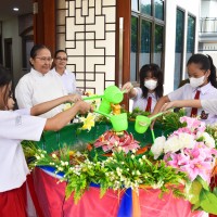 Kegiatan Prosesi Pemandian Rupang Buddha Dalam Rangka Hari Tri Suci Waisak 2568 BE | SD METTA MAITREYA